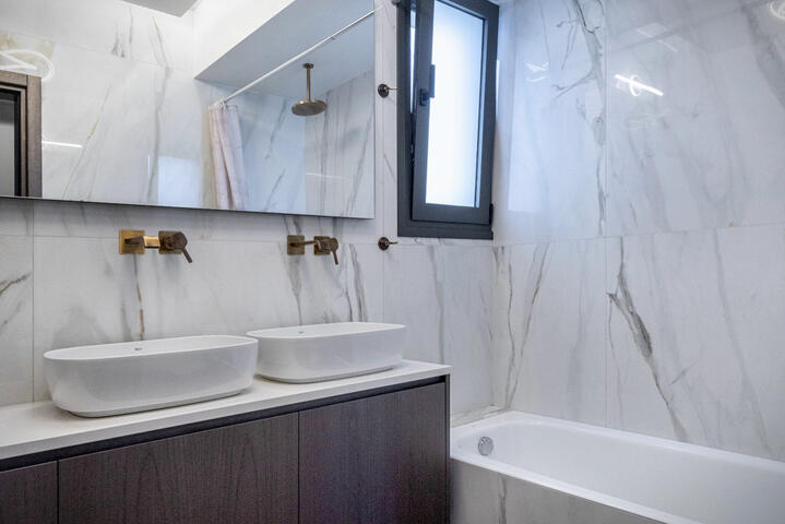 Minimalist Apartment in Athens